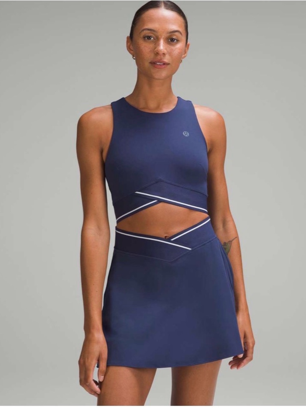Lululemon V-Waist Cropped Tennis Tank